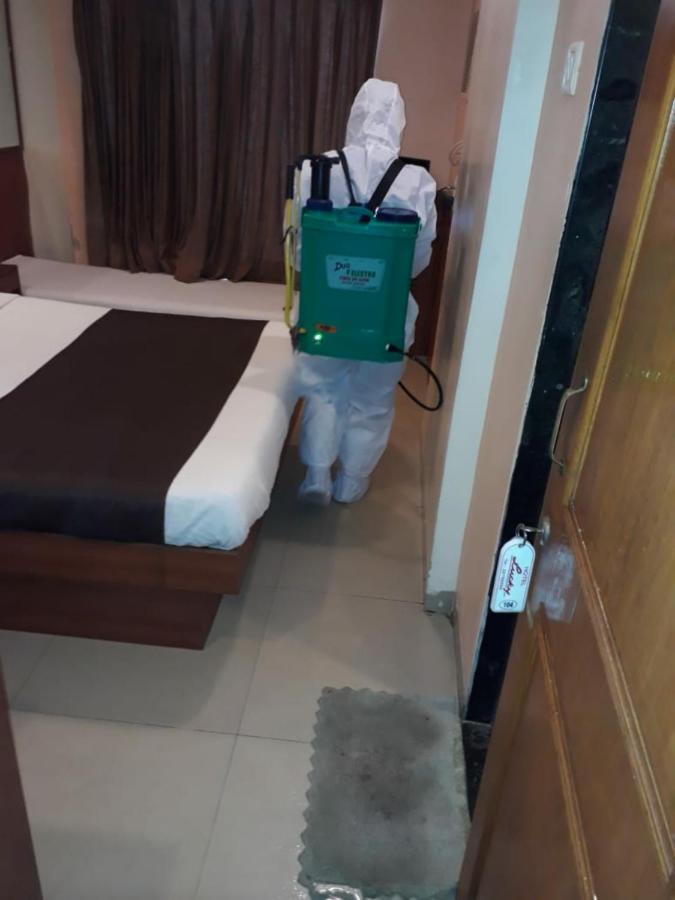 Lucky Hotel Goregaon Mumbai Eksteriør bilde