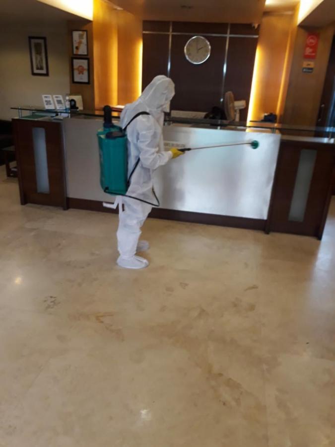 Lucky Hotel Goregaon Mumbai Eksteriør bilde