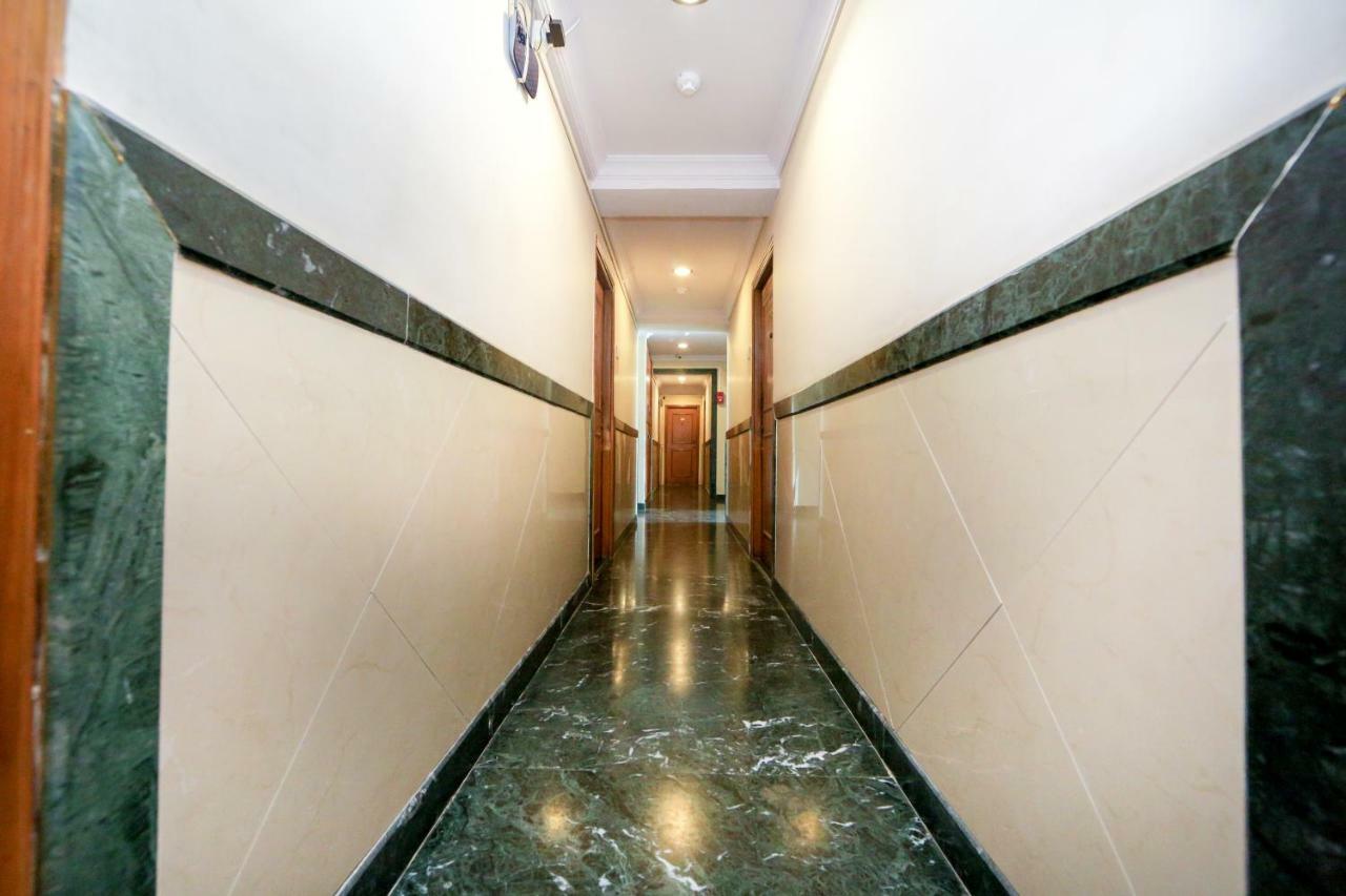 Lucky Hotel Goregaon Mumbai Eksteriør bilde