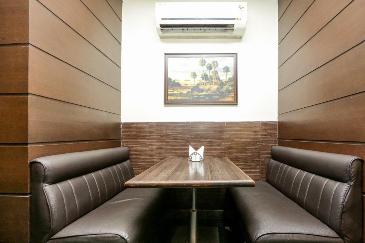 Lucky Hotel Goregaon Mumbai Eksteriør bilde