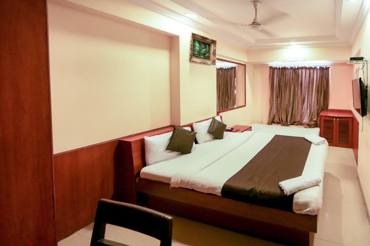 Lucky Hotel Goregaon Mumbai Eksteriør bilde