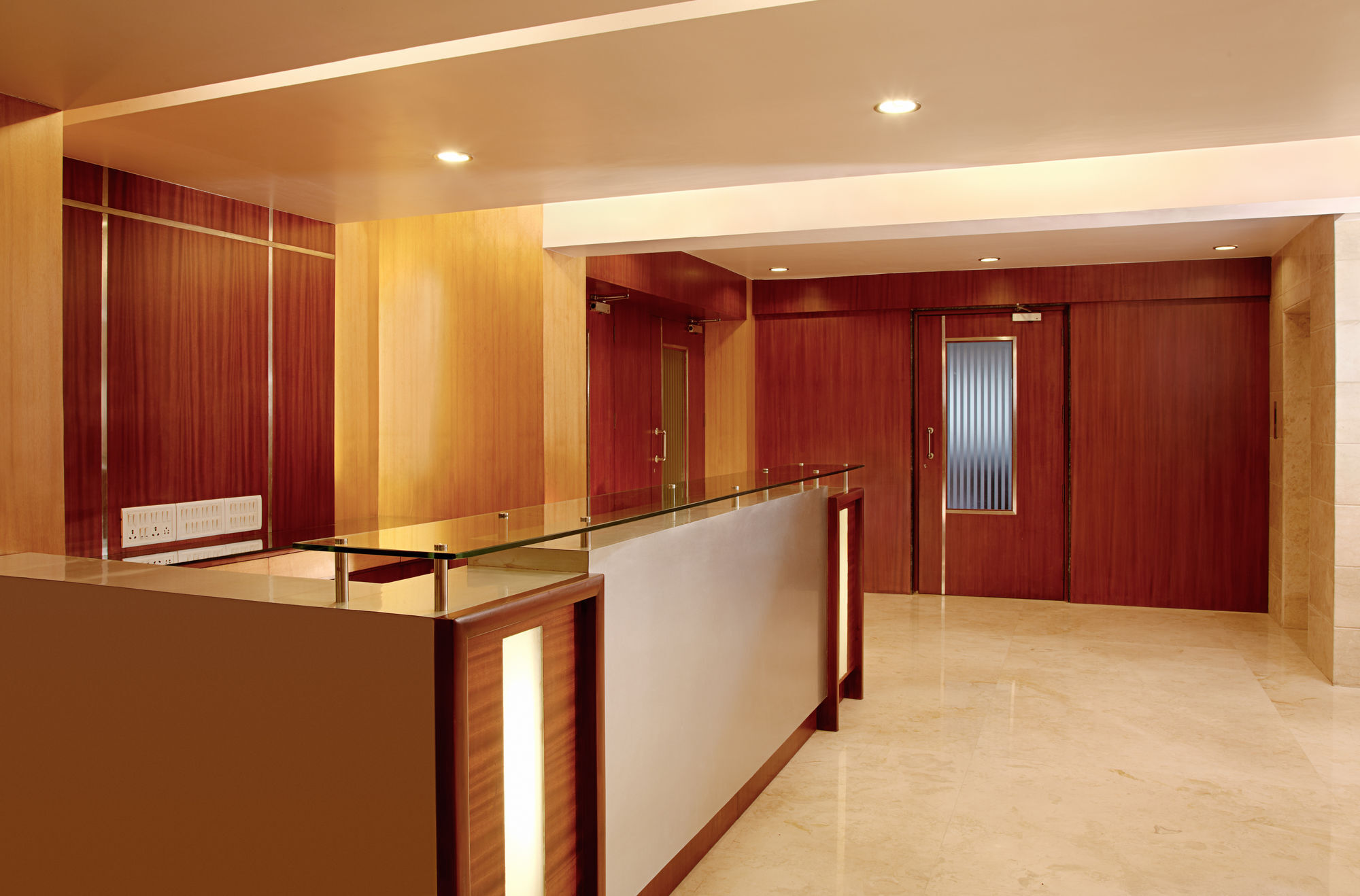 Lucky Hotel Goregaon Mumbai Eksteriør bilde